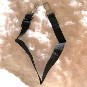 NEW IN PACKAGE Car Seat Belt for Dogs
